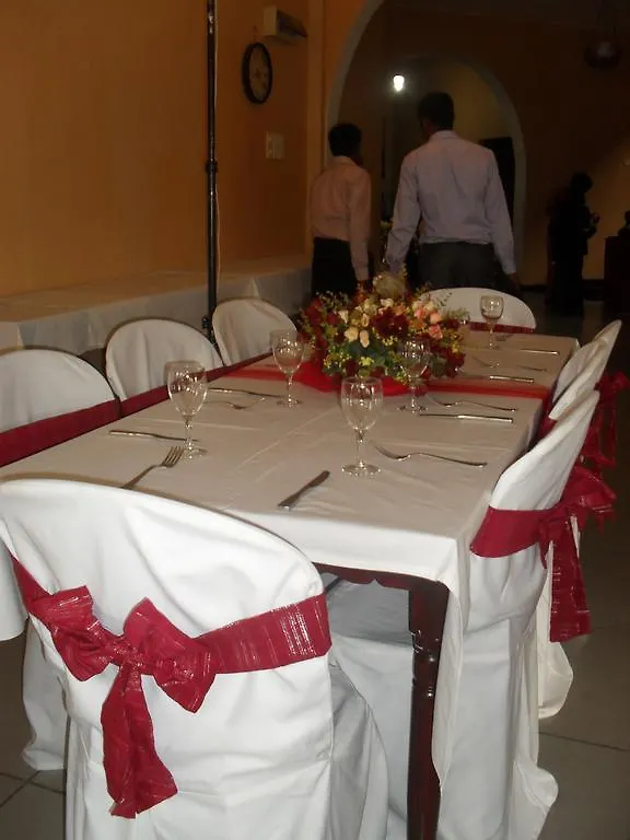 Royal Mount Hotel Kandy